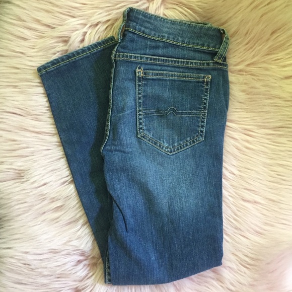 Arizona Jean Capris - Picture 4 of 6